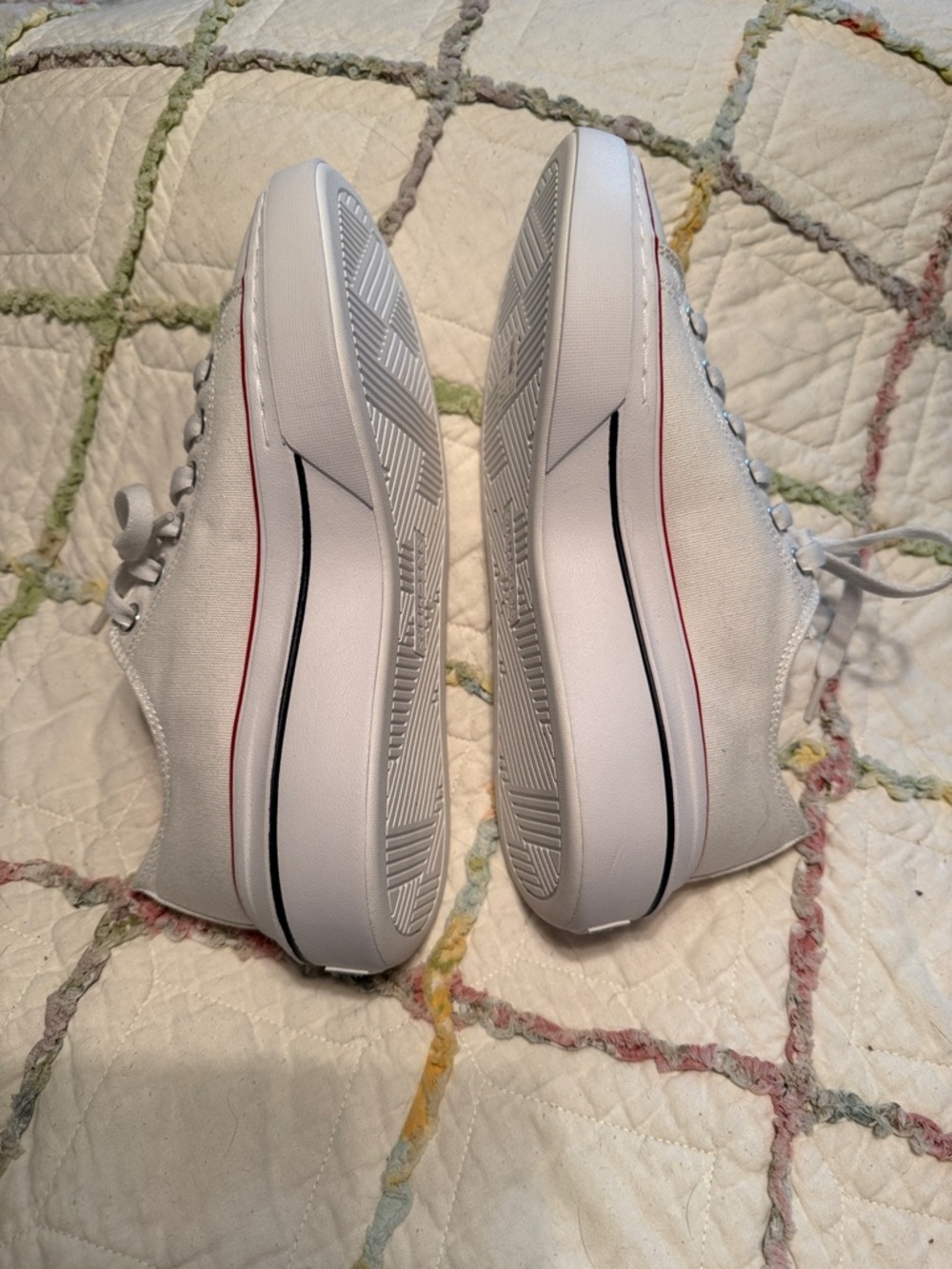 Skechers Women's White Low-Top Sneakers with Red Details - Picture 2 of 7